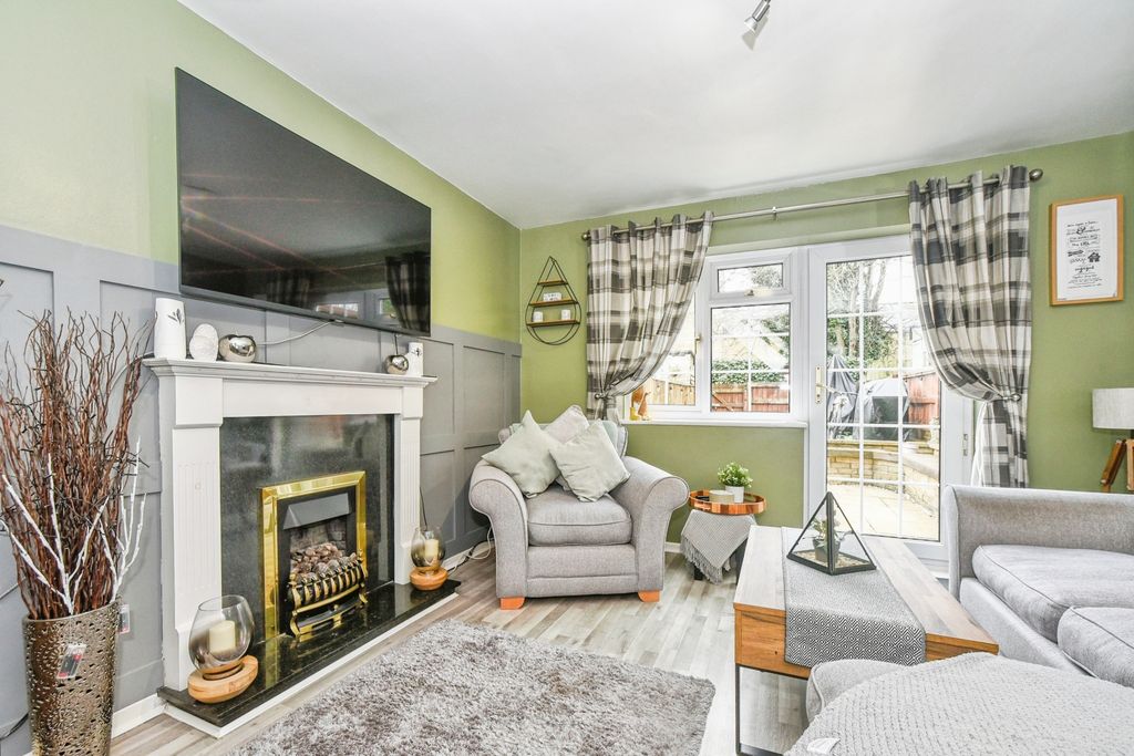 Property photo 3 of 20