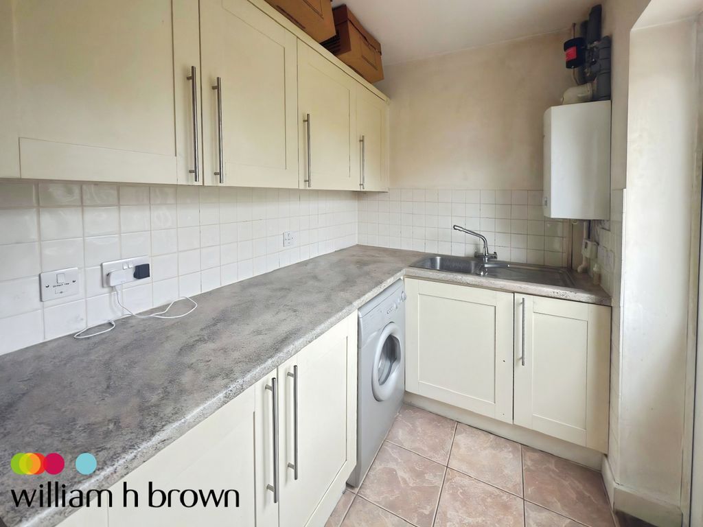 Property photo 2 of 8 View