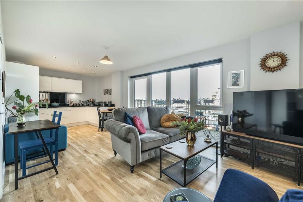 Property photo 1 of 8