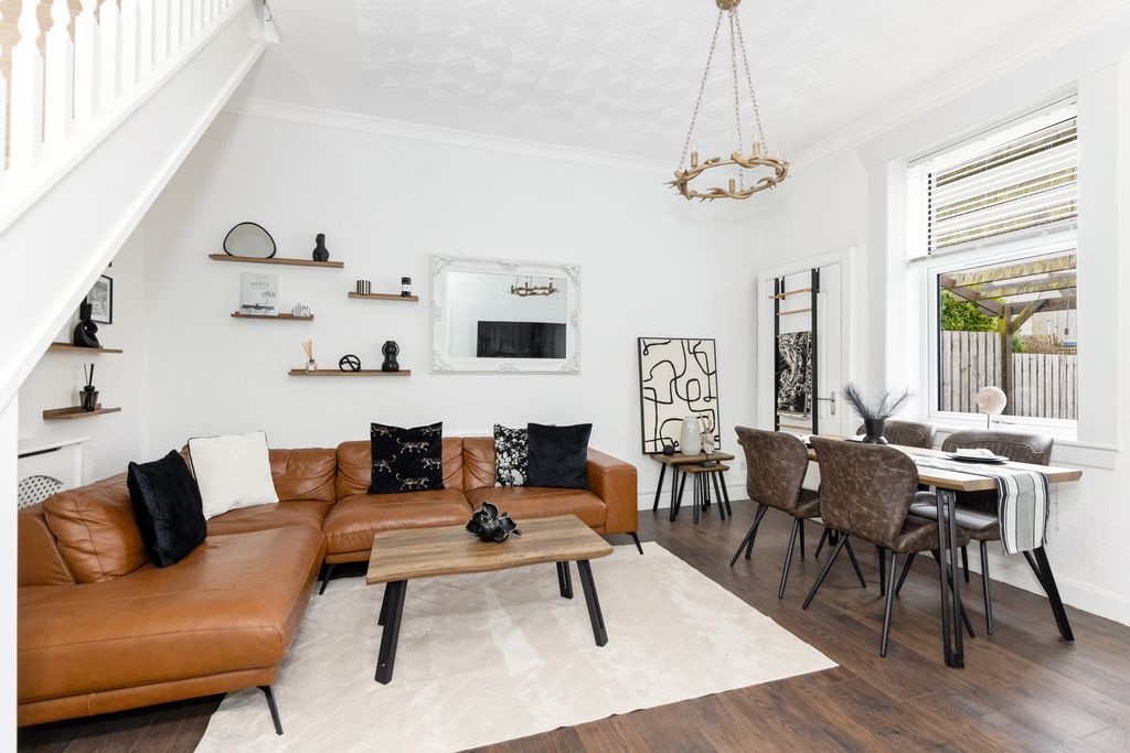 Property photo 2 of 20 Property Image 2