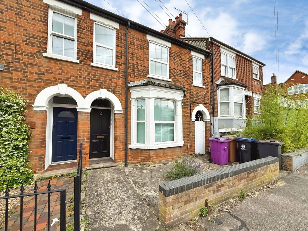 Property photo 1 of 8