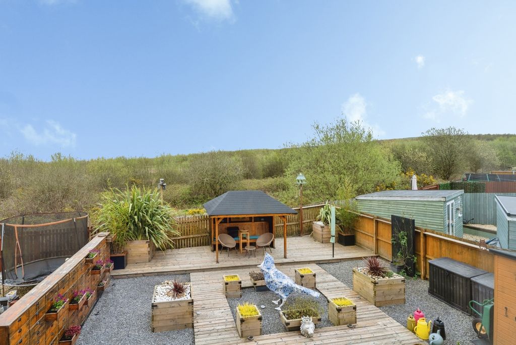 Property photo 3 of 38 Pbox-Img.Jpg