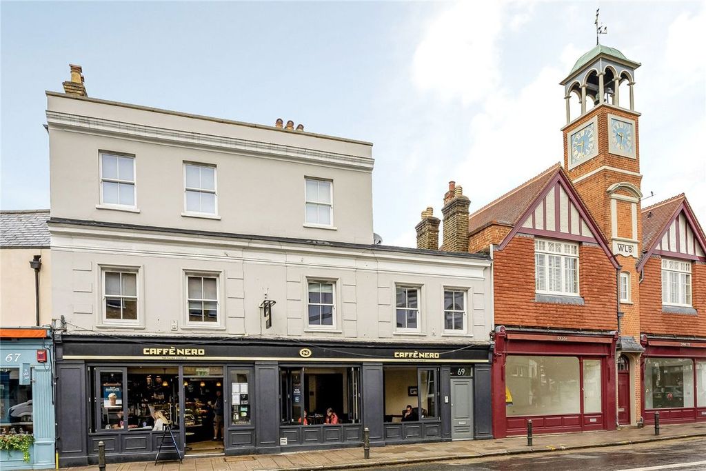 Property photo 1 of 9