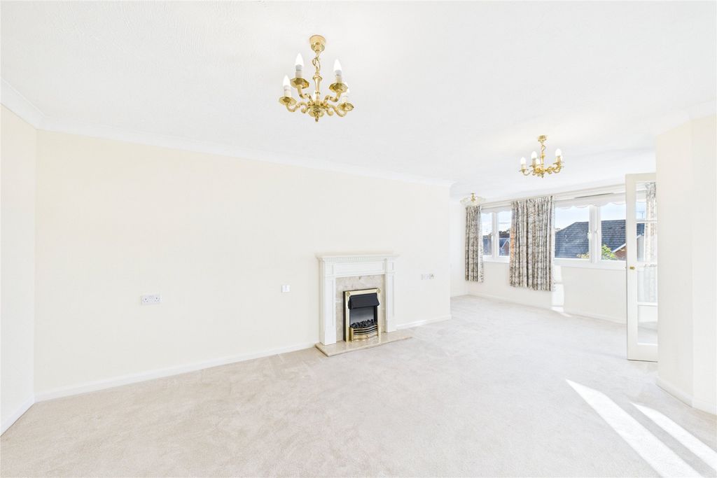 Property photo 2 of 7 Picture No. 11