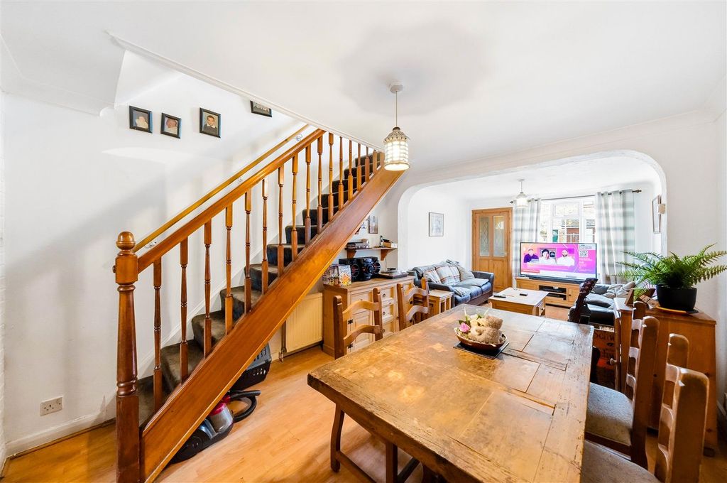 Property photo 3 of 12 Photos-7.Jpg