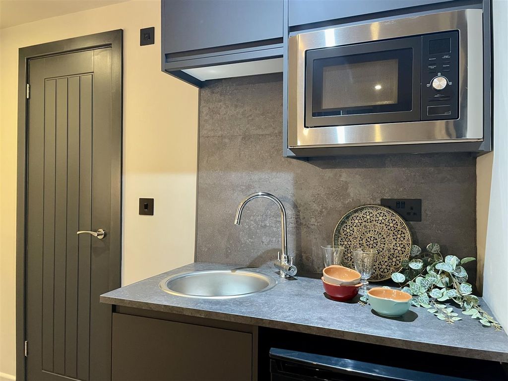 Property photo 3 of 17 Img_0547.Jpg