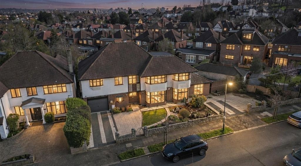 Property photo 1 of 20 49 Littleton.Jpg