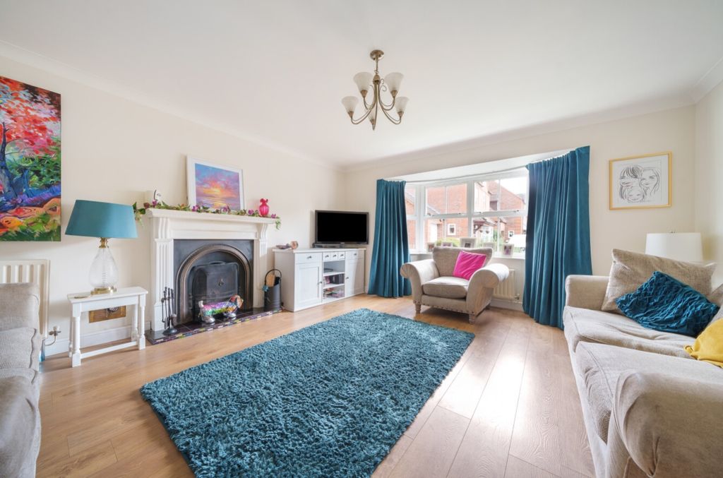 Property photo 2 of 24 1229179 (3)