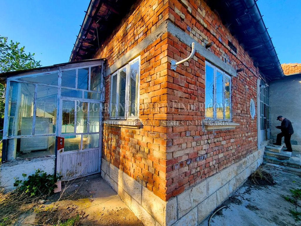 Property photo 1 of 10