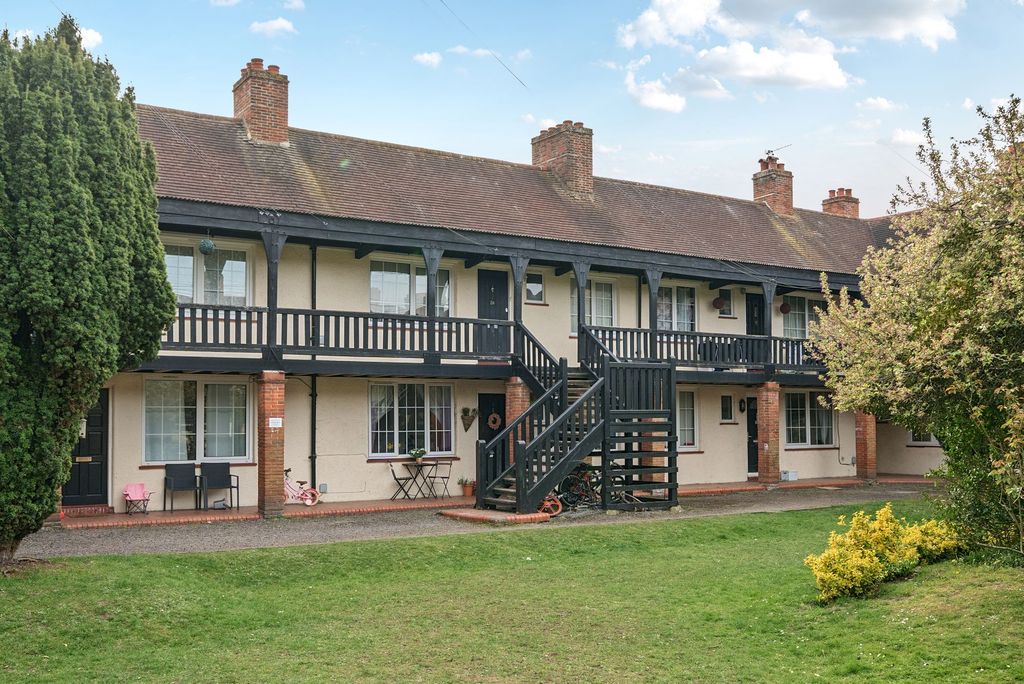 Property photo 1 of 22