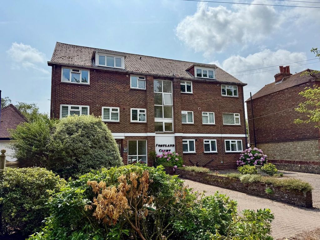 Property photo 1 of 13 Portland Court Front.Jpg
