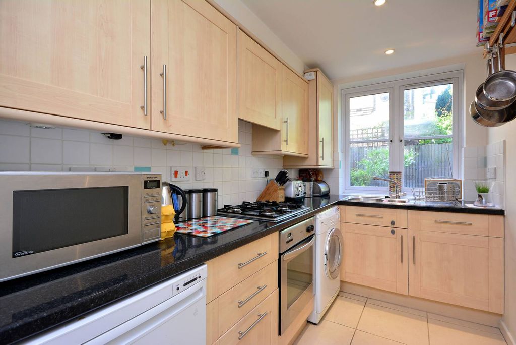 Property photo 2 of 14