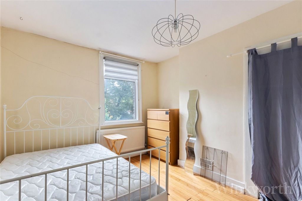 Property photo 3 of 8 Picture No. 09