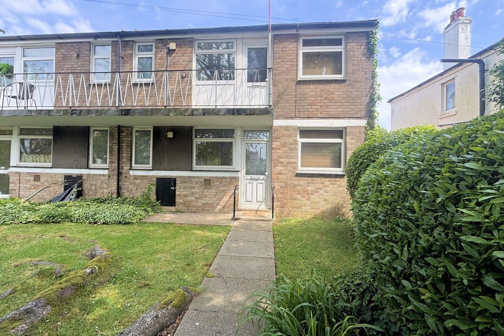 Property photo 1 of 9 Front