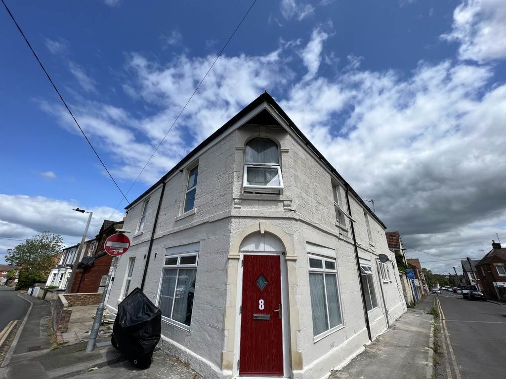 Property photo 1 of 1 Front