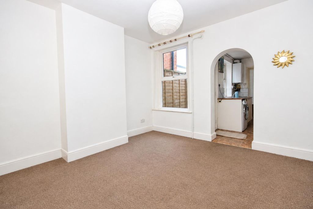 Property photo 3 of 12 E161c080-B2Ed-43c5-Bb6d-5E8Abe1B8181.Png