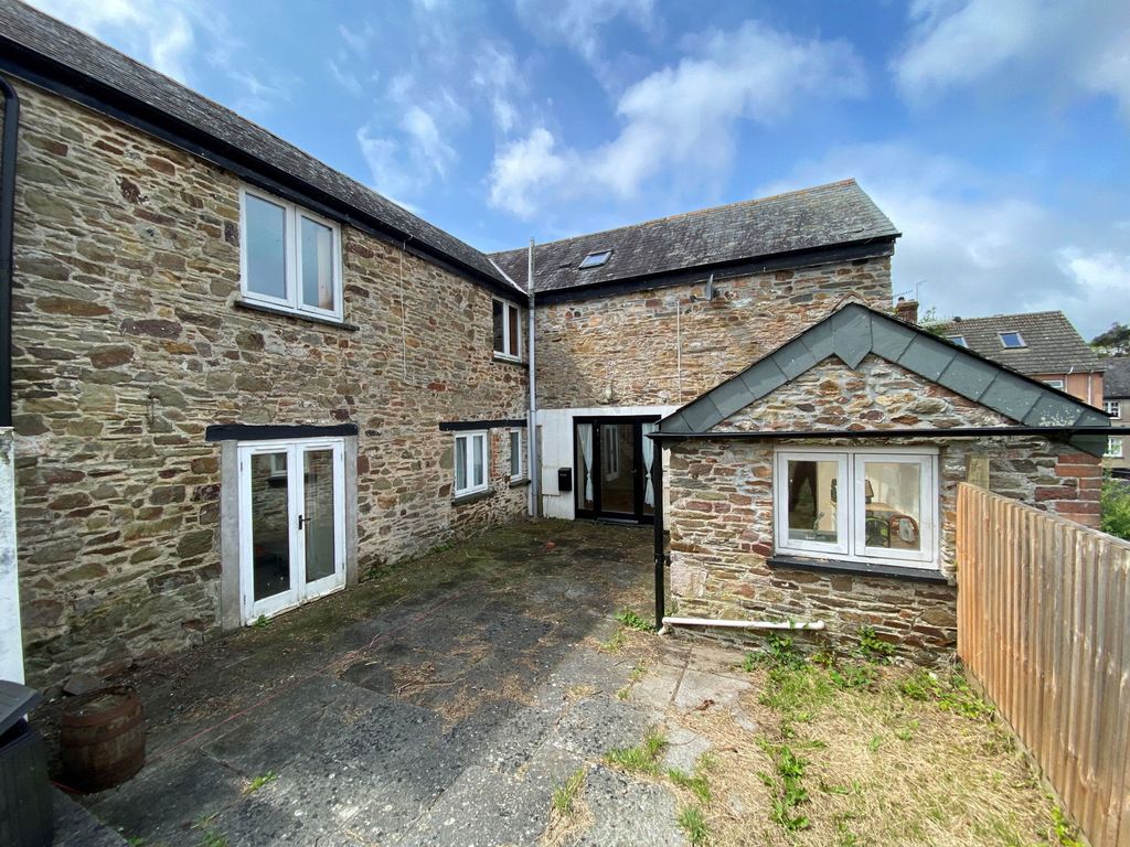 Property photo 1 of 7