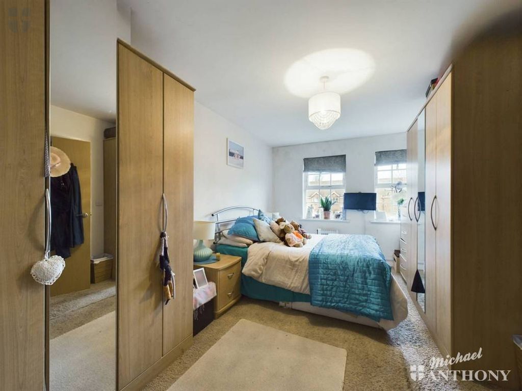 Property photo 3 of 14 Cam03218G0-Pr0543-Still003-Thumbnail-H750-70