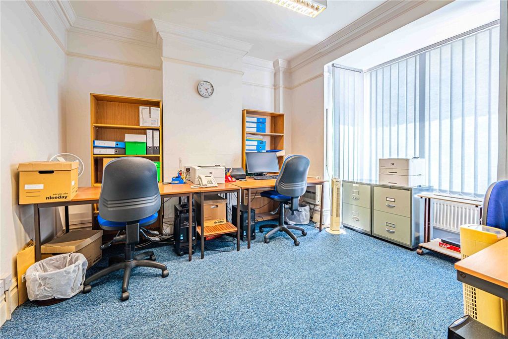 Property photo 2 of 8 Picture No. 08