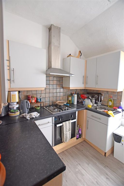 Property photo 3 of 8 Kitchen.Jpg
