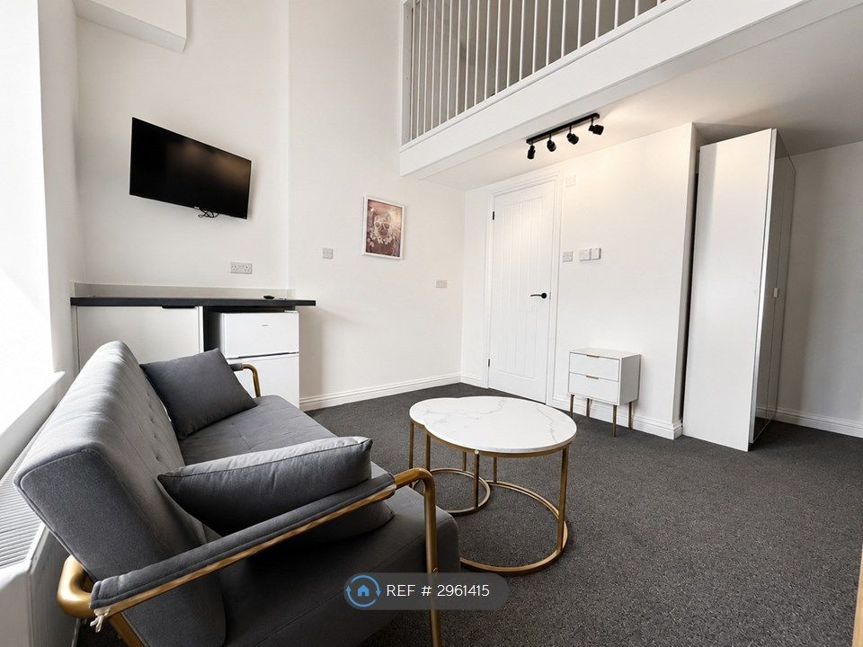 Property photo 1 of 16 Room 1