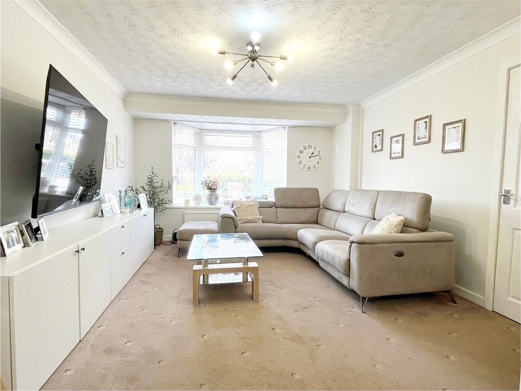 Property photo 3 of 25 Picture No. 39