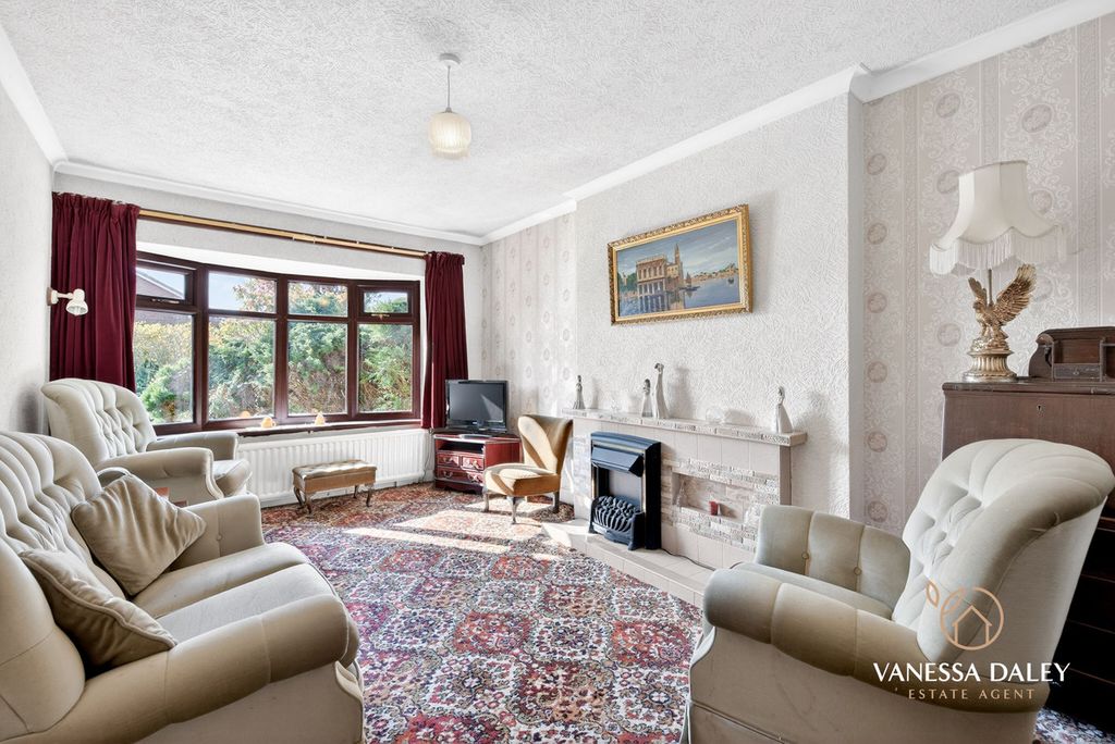 Property photo 2 of 15