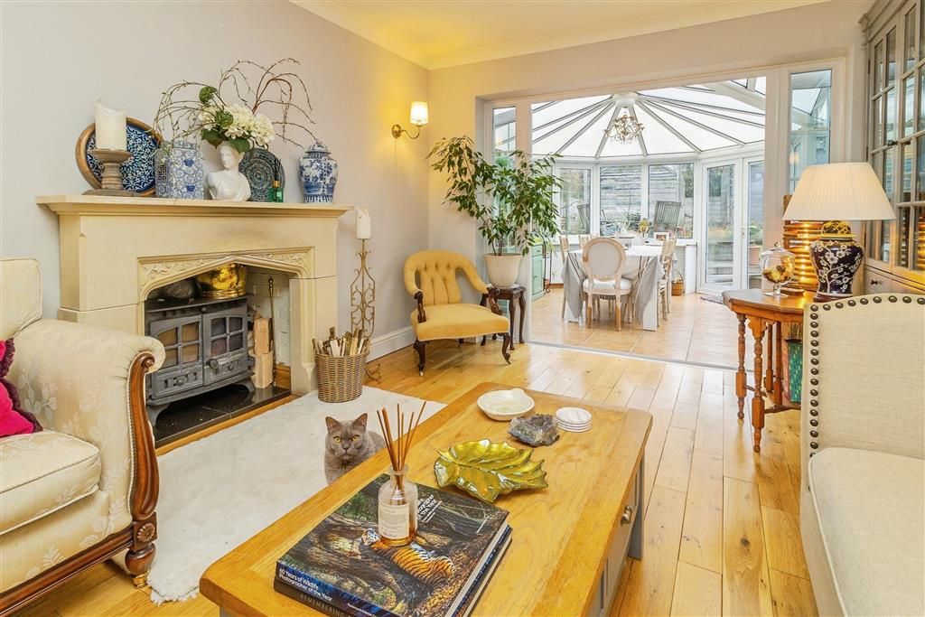 Property photo 3 of 33