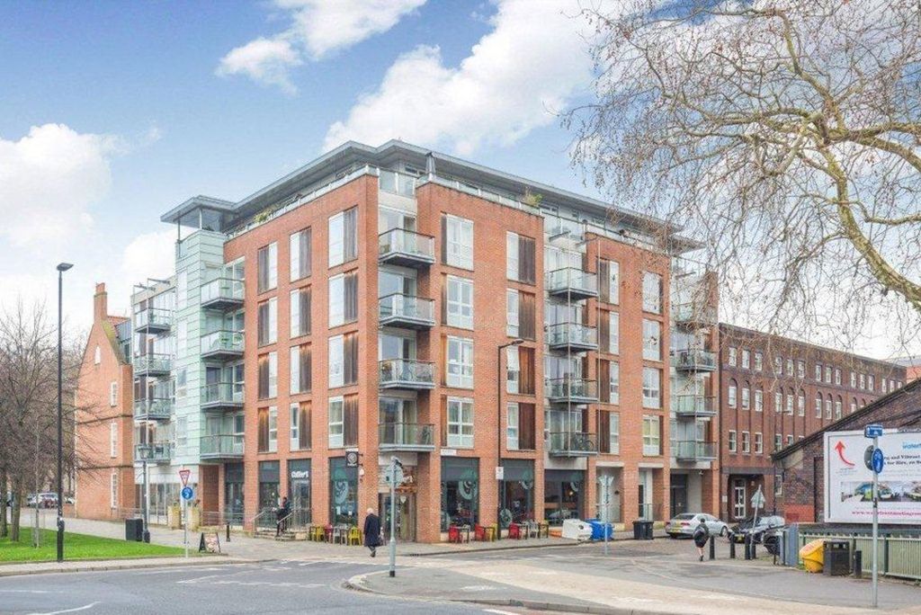 Property photo 1 of 24