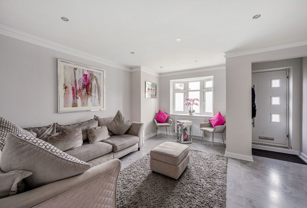 Property photo 1 of 9 1408421-9-698F0E8...