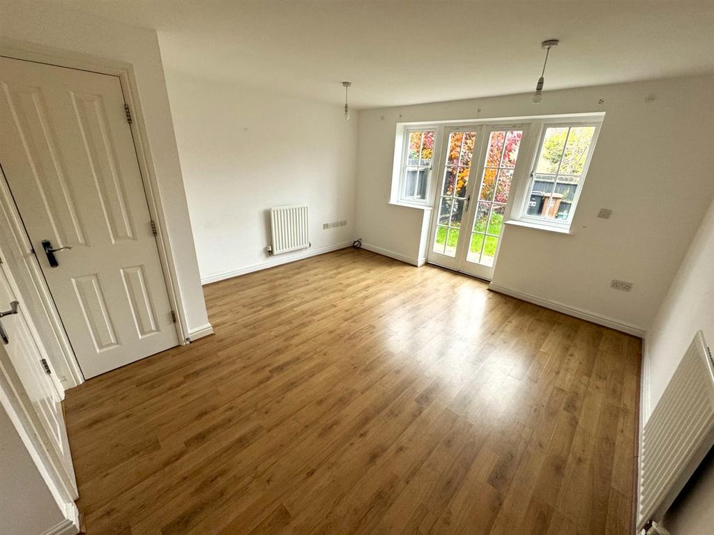 Property photo 2 of 17 Thumbnail_Image0 (1).Jpg