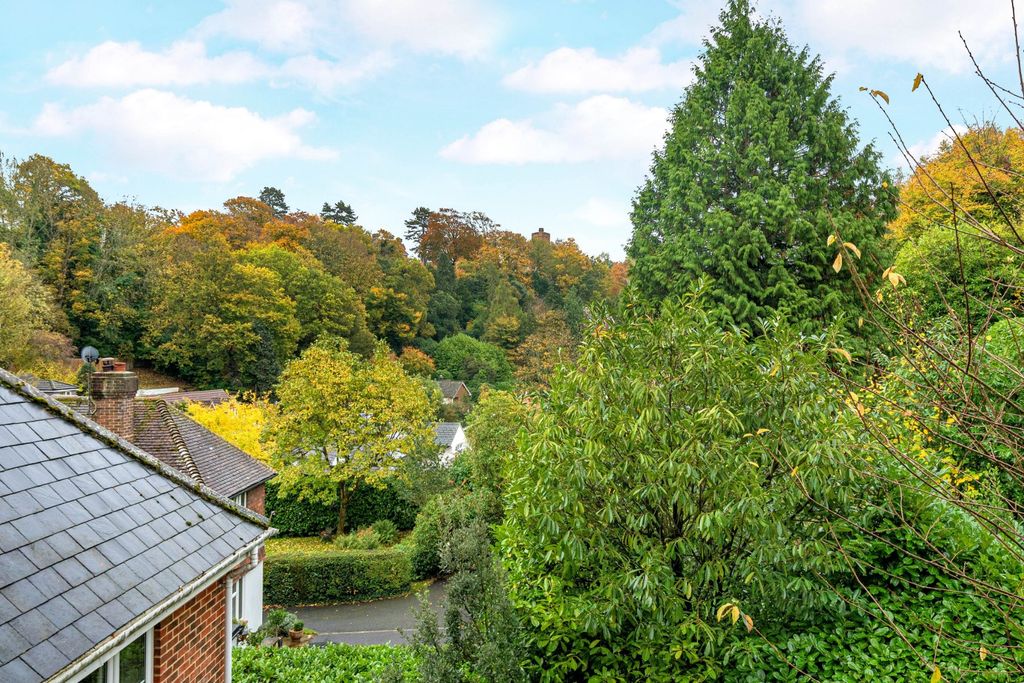 Property photo 2 of 21 Picture No. 27