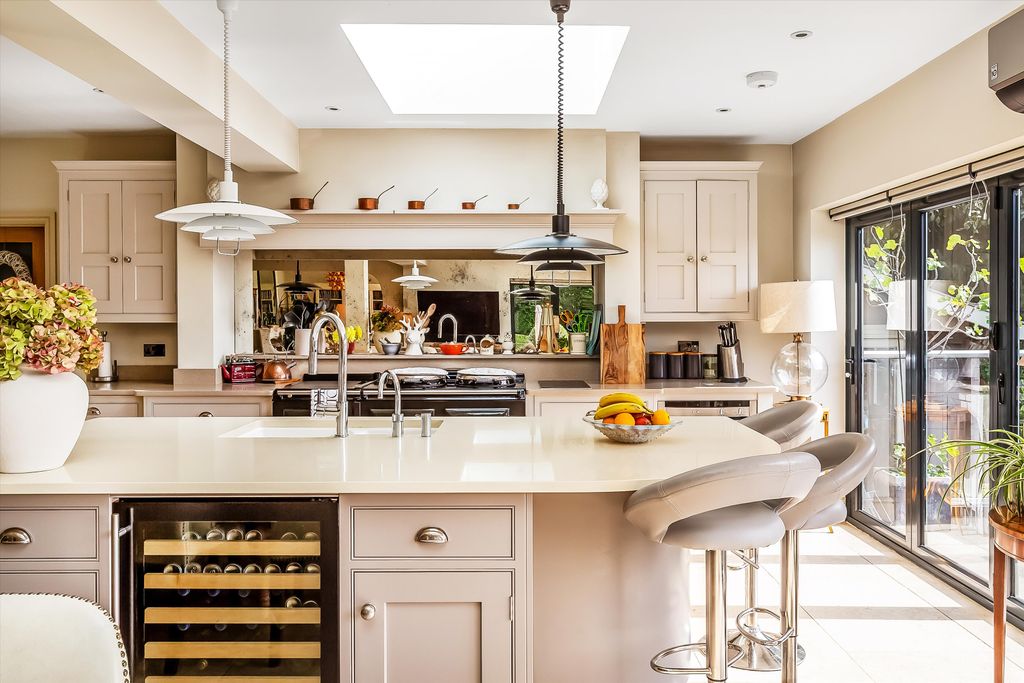 Additional image 5 of 6 bed detached house for saleWhite Lane, Guildford, Surrey GU4