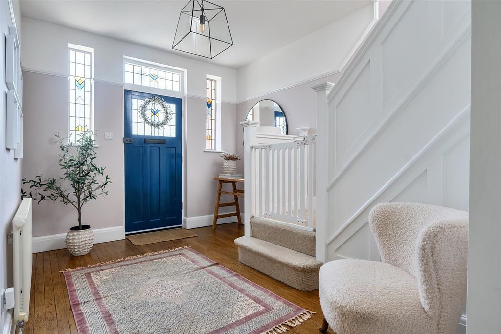 Property photo 2 of 18 1450557-20-69E783c61Ae90.Jpg