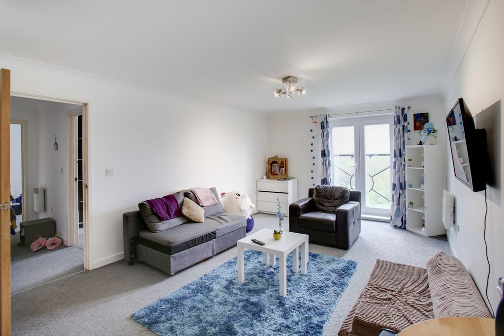 Property photo 2 of 13