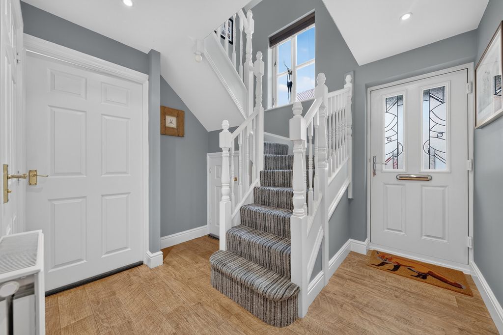 Property photo 2 of 49