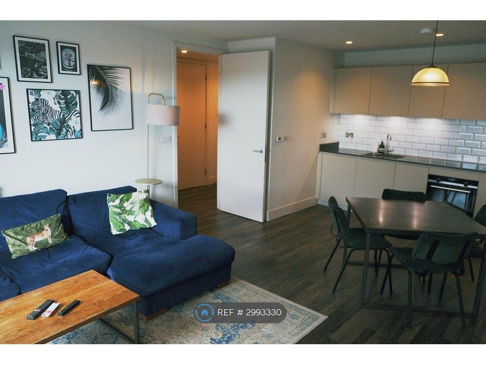 Property photo 2 of 14 Open-Plan Living Room And Kitchen