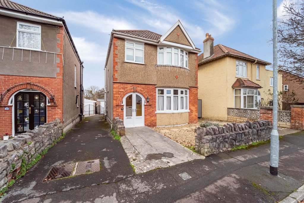Property photo 1 of 24 3 Bedroom Detached For Sale