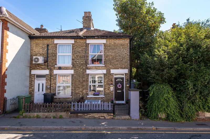 Property photo 1 of 17