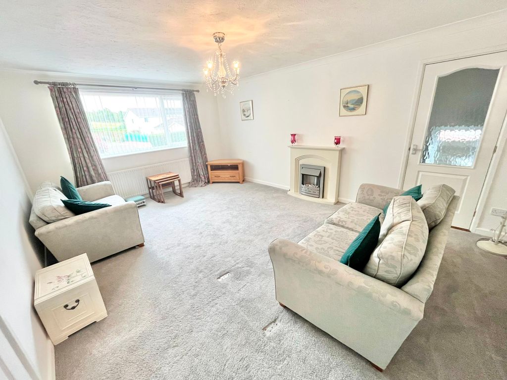 Property photo 2 of 19