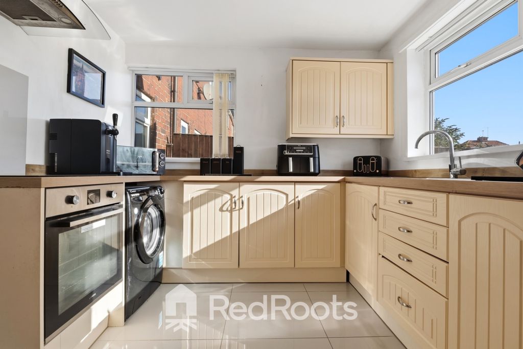 Property photo 3 of 26 5525873