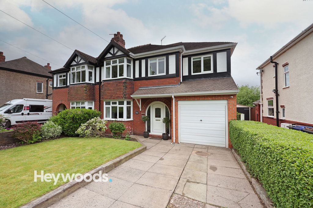Property photo 2 of 53