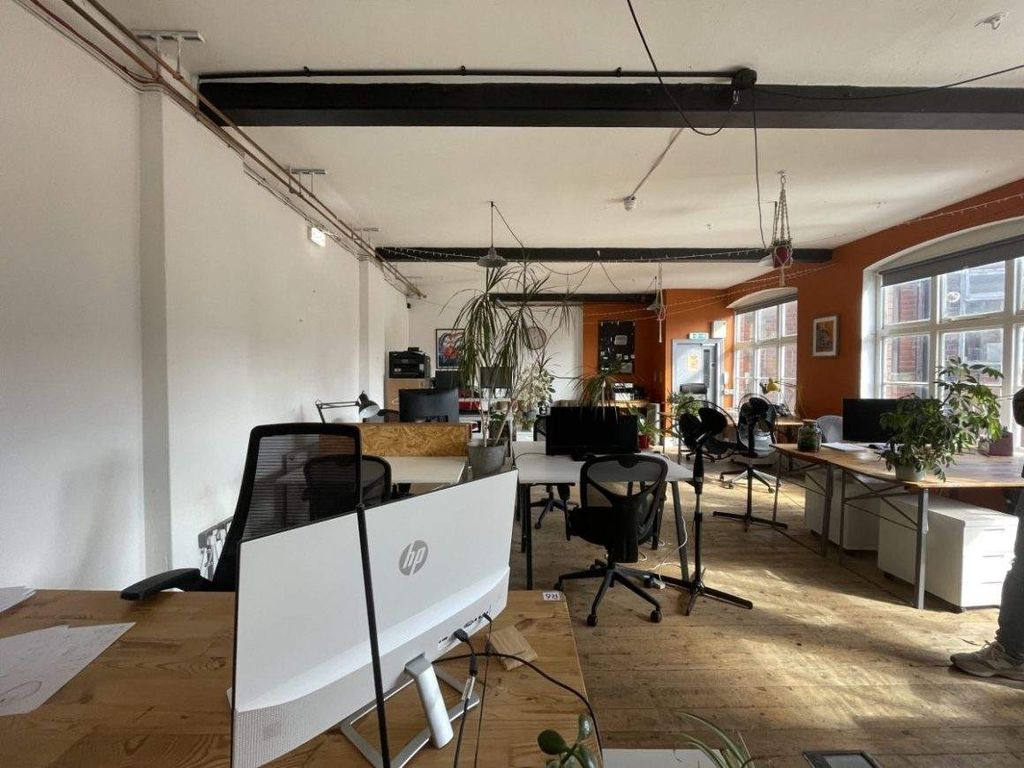 Property photo 3 of 6