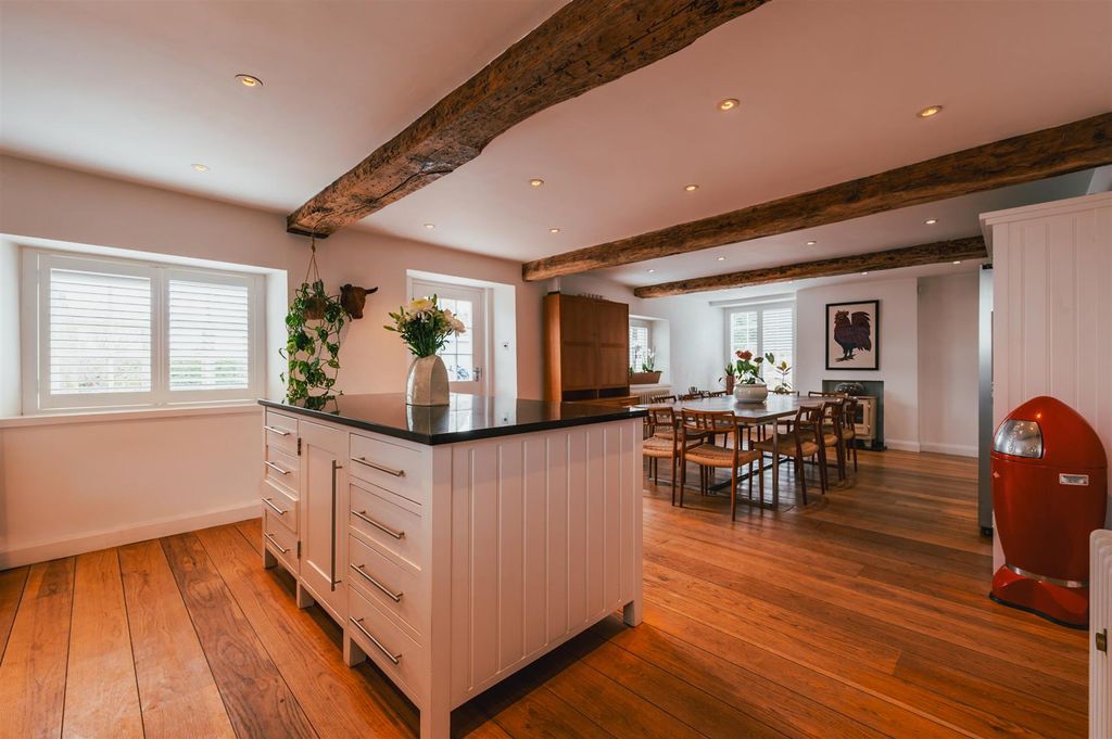 Property photo 3 of 51 Dining Kitchen