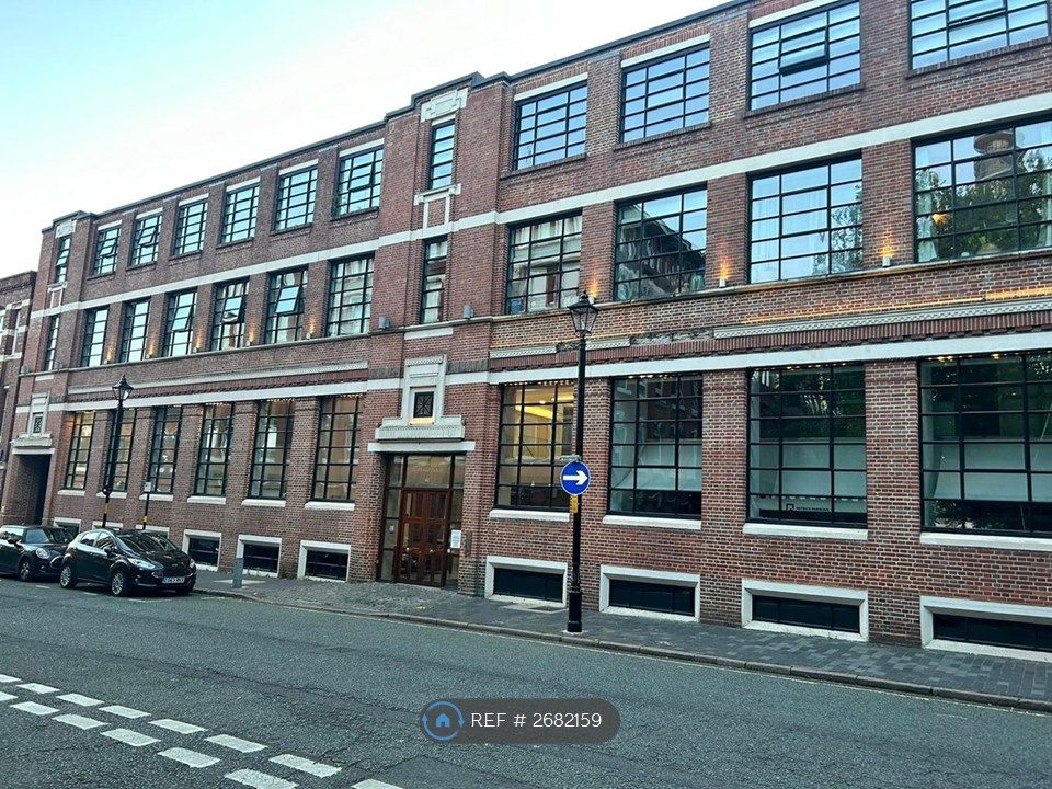 Property photo 2 of 8