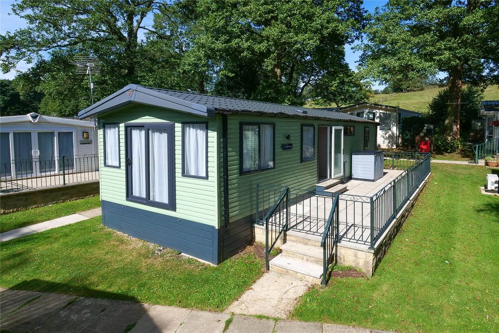 Property photo 1 of 18 Picture No. 01