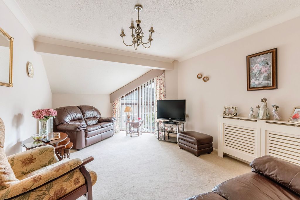 Property photo 3 of 16