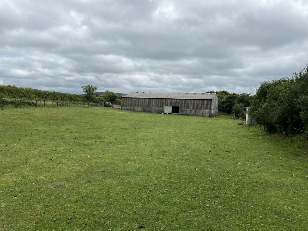 Property photo 2 of 13