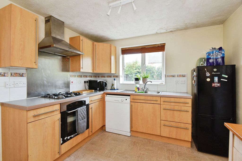 Property photo 3 of 15 Pbox-Img.Jpg