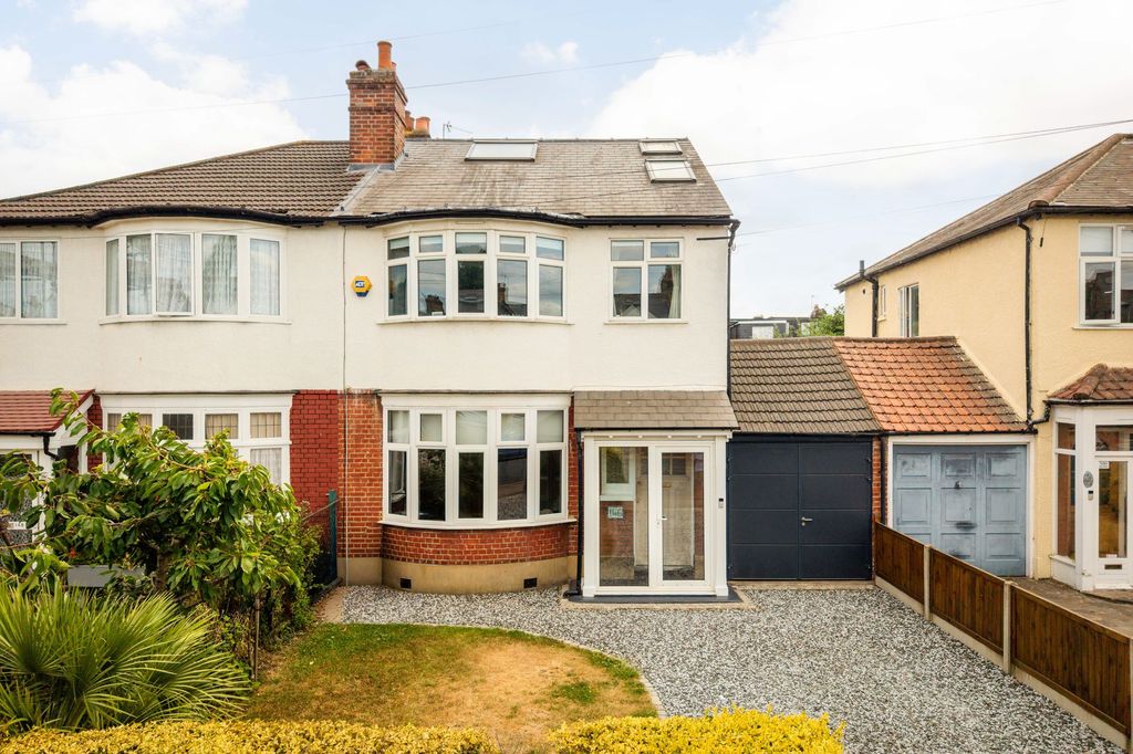 Property photo 1 of 24
